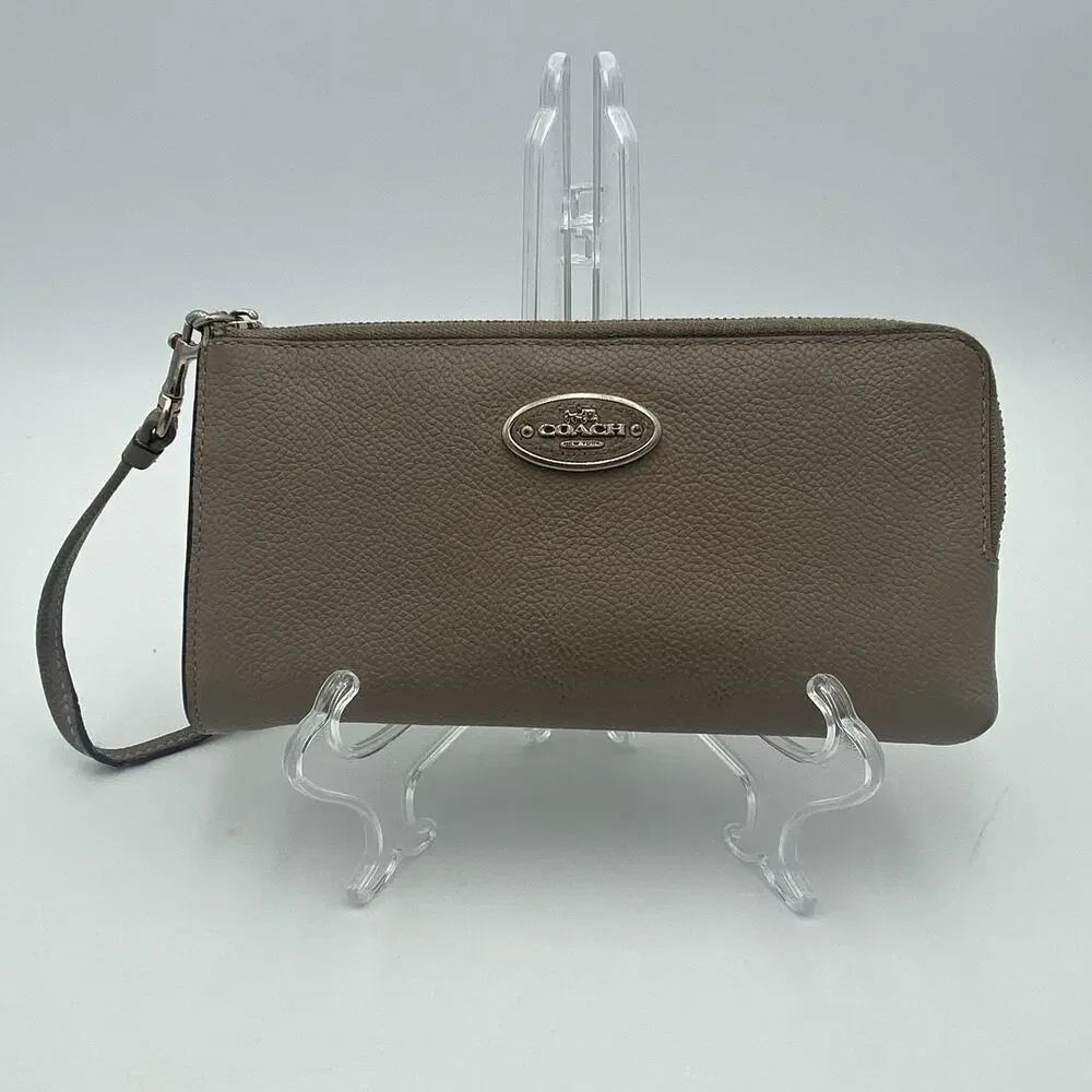 Coach Clutch Wristlet Handbag Purse Zip Around Stone Beige Leather Womens 54313